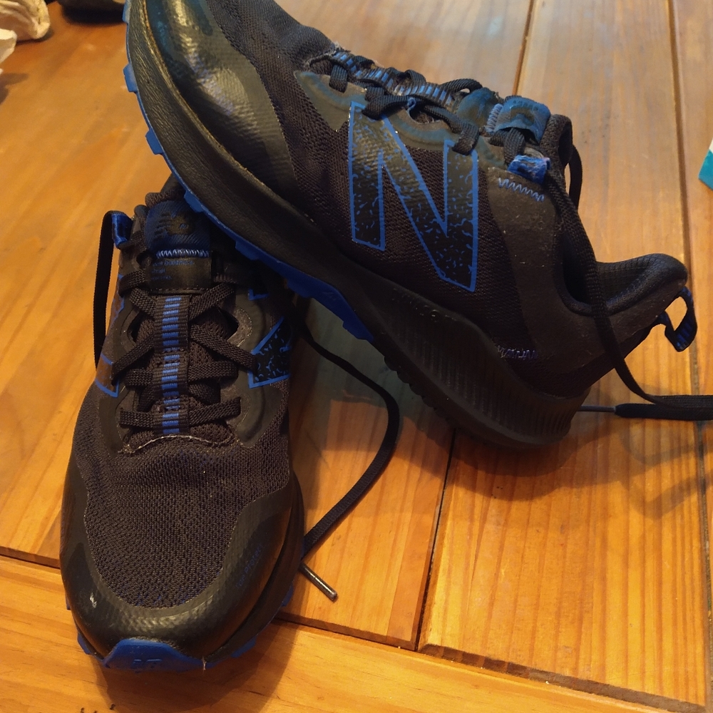 Men's size 8 New Balance